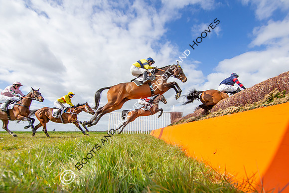 Essex with the Farmers and Union Hnt Point to Point