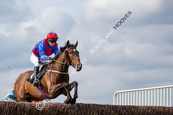 The High Easter Racing Club Point to Point
