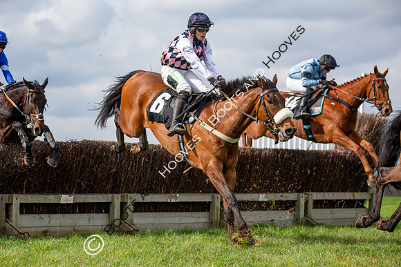 The High Easter Racing Club Point to Point