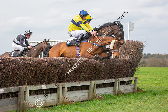 The High Easter Racing Club Point to Point