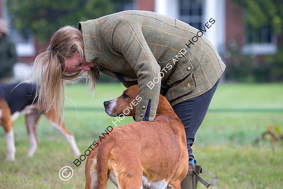 The Essex with the Farmers and Union Hunt. Opening Meet.~ MANDATORY Credit Elli Birch/Bootsandhooves - NO UNAUTHORISED USE - 07745 909676